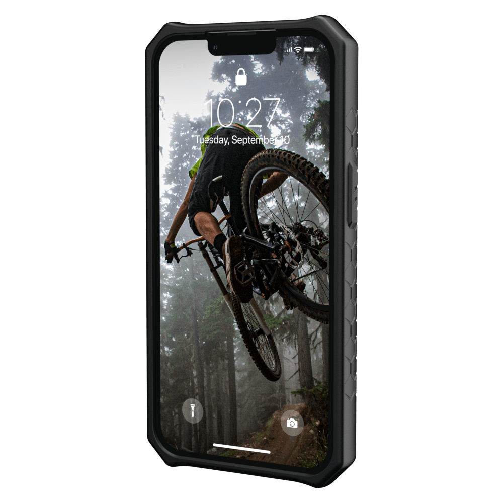 UAG Monarch Case for Apple iPhone 14/13 - Kevlar Black
