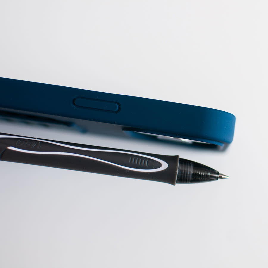 Grip2u Silicone Case for Apple iPhone 14/13 - Charcoal