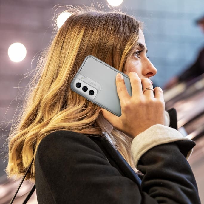 Gear4 Milan Case for Samsung Galaxy S22 - Aurora