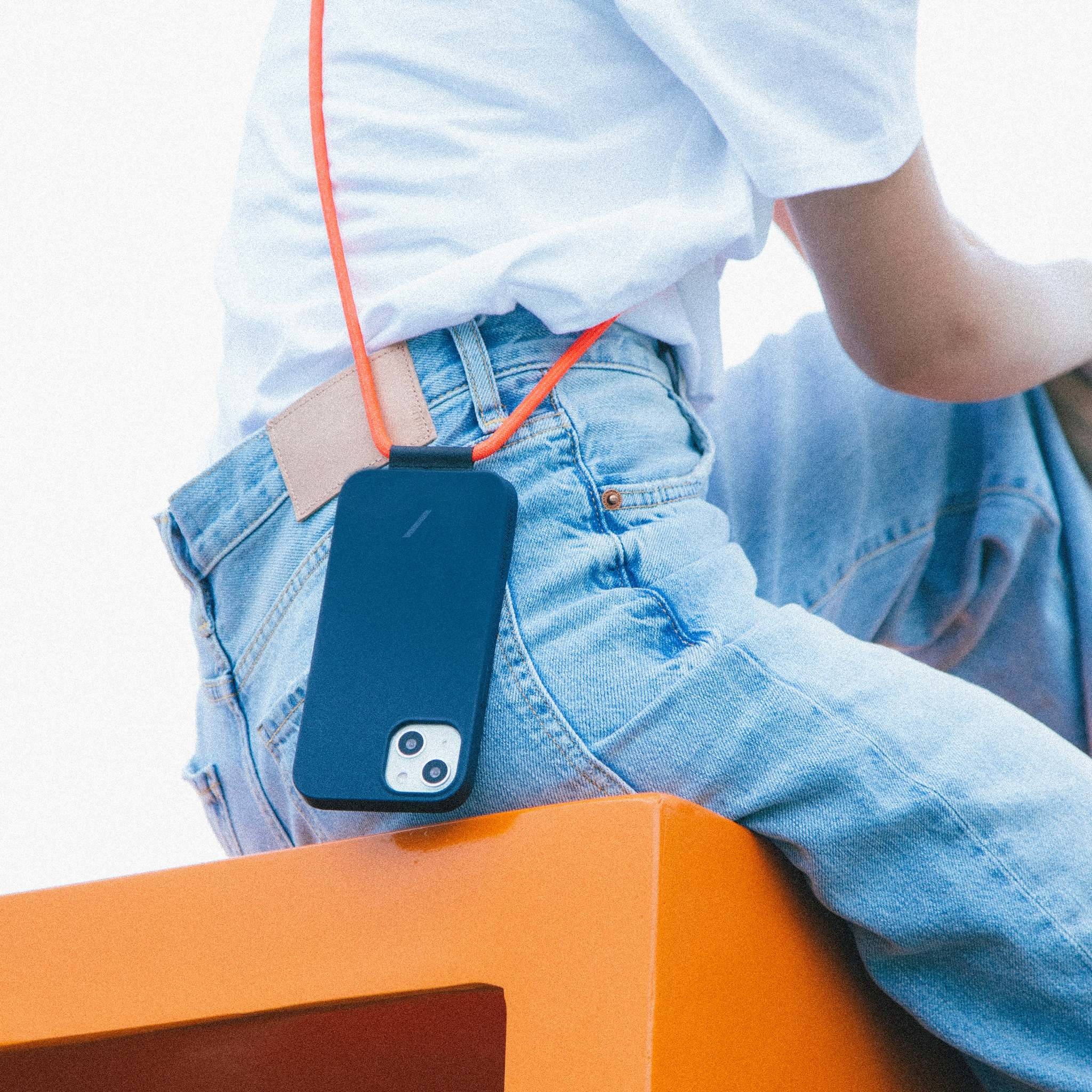 Native Union Clic Pop Magnetic Case for Apple iPhone 13 Pro - Navy