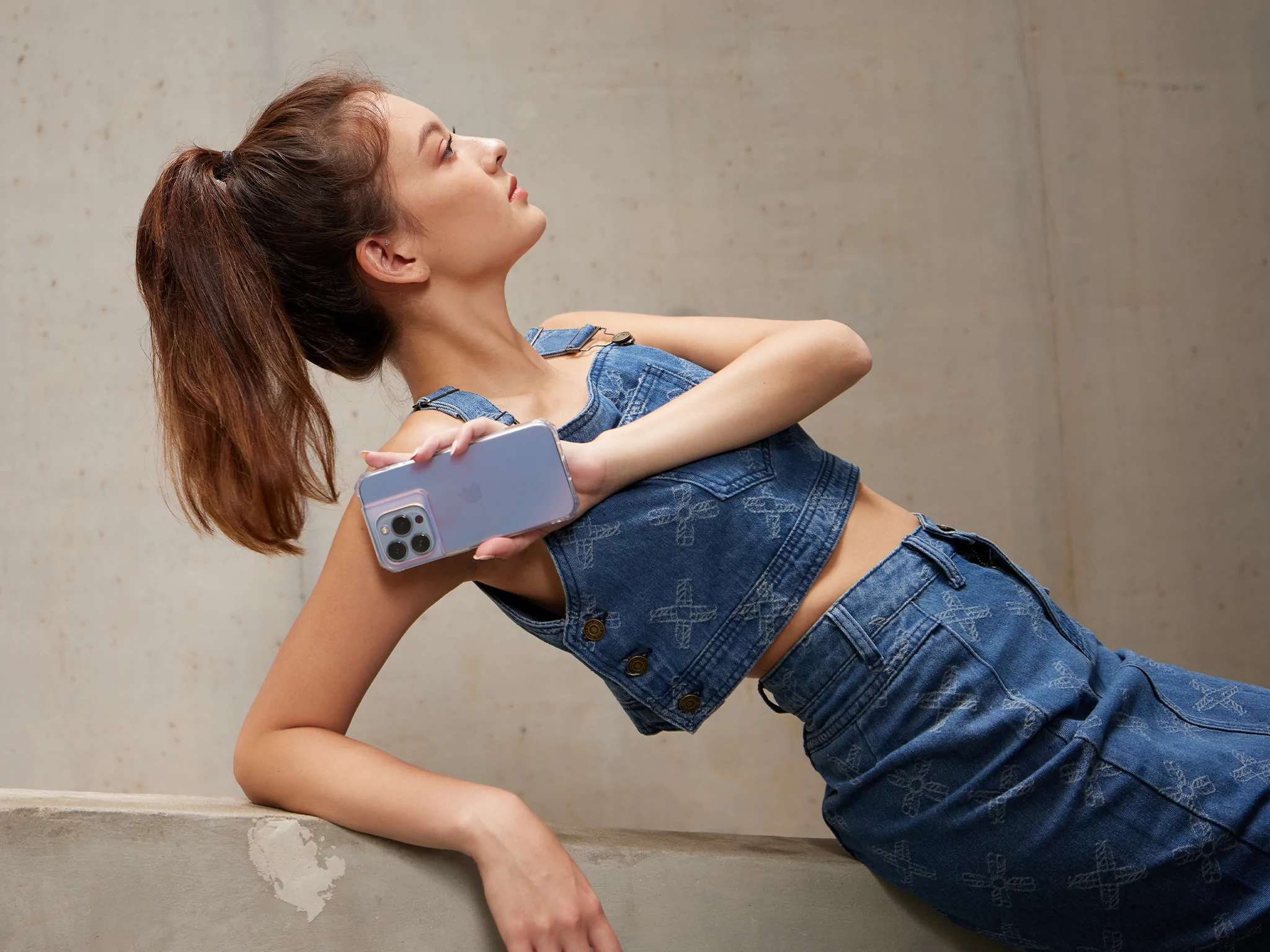 Buttercase Seer Protective Case For iPhone 14 Plus - Bubble