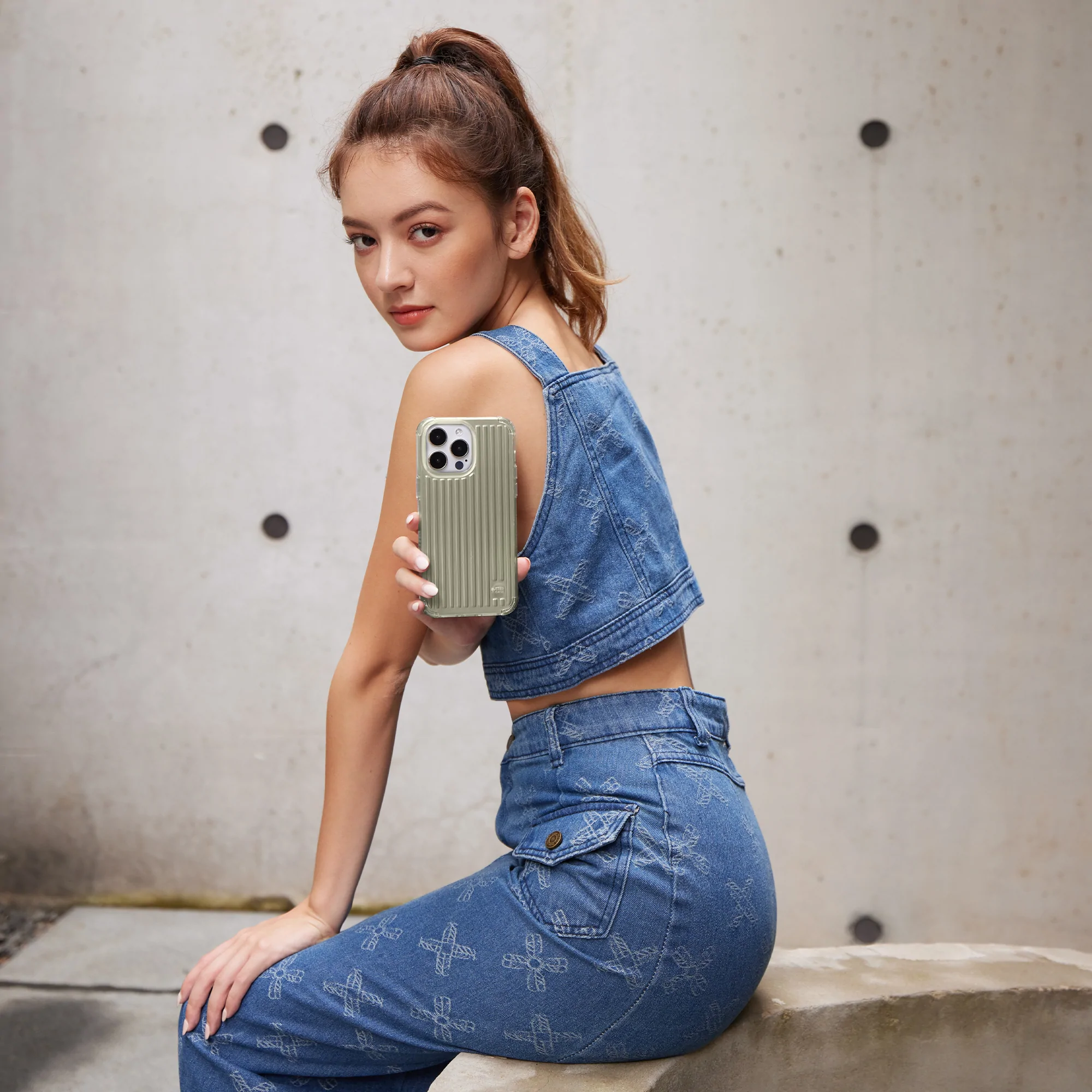 Buttercase Remo Protection Case For iPhone 14 Plus - Gold