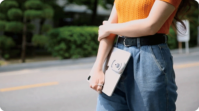 Ventaron Magnito Bluetooth Attachable Travel Mouse - White