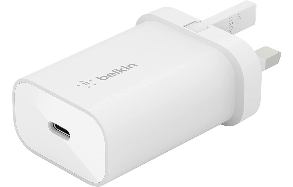 Belkin Boost Charger Wall Charger with PPS + USB-C Cable With Lightning Connector 25W - White