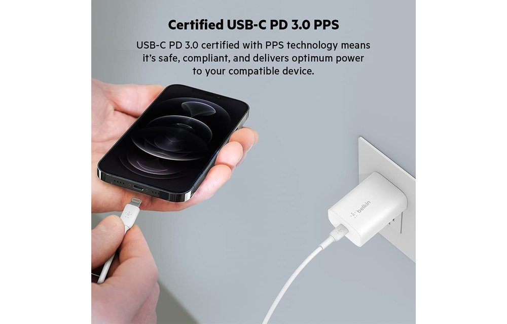 Belkin Boost Charger Wall Charger with PPS + USB-C Cable With Lightning Connector 25W - White