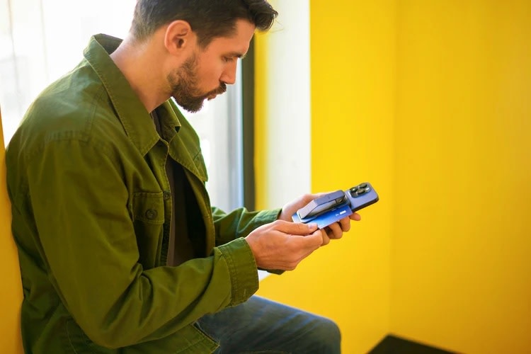 CLCKR MagSafe Wallet and Stand - Purple