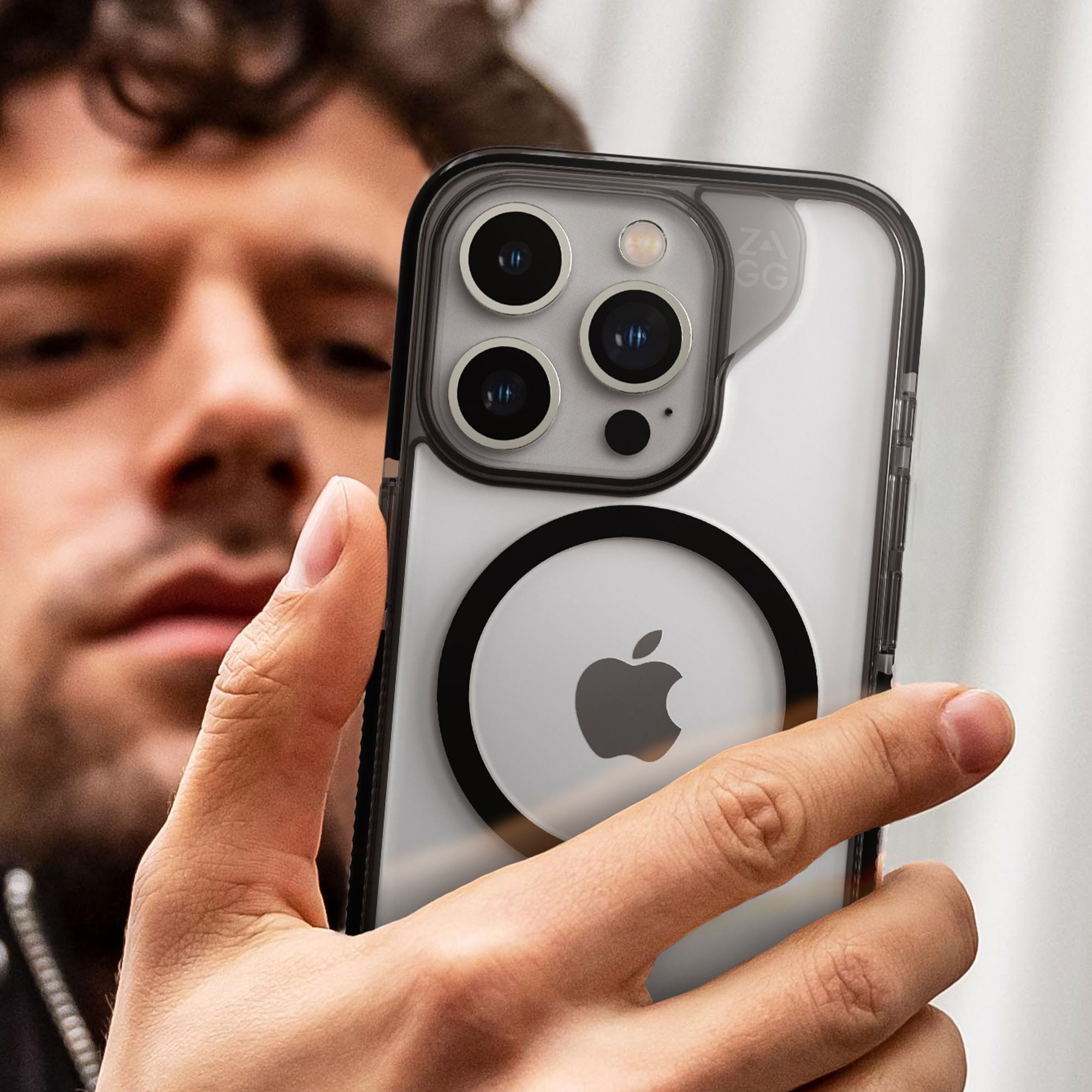 ZAGG Santa Cruz Snap MagSafe Case for iPhone 15 Pro - Black