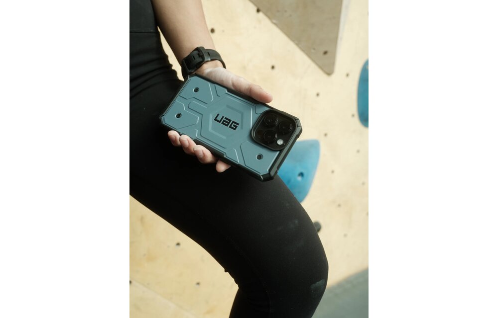 UAG Pathfinder MagSafe Case for iPhone 15 Pro Max - Black