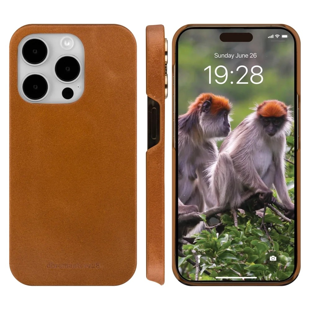 dbramante1928 Lynge 2-in-1 handcrafted leather wallet Case for iPhone 15 Pro  - Tan