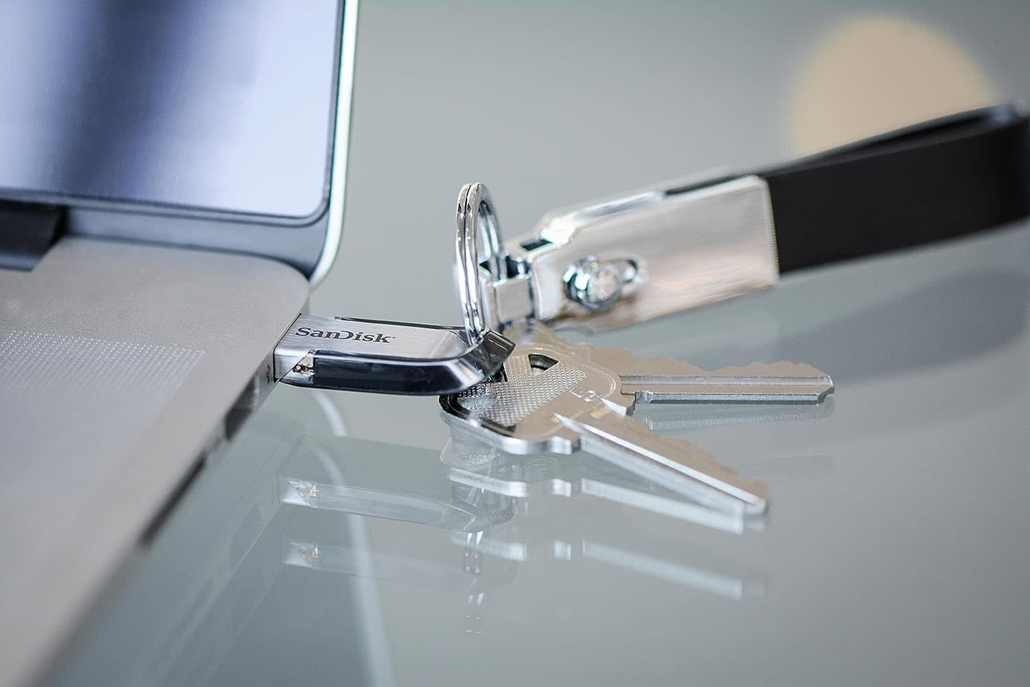 SanDisk Ultra Flair USB Flash Drive 150MB/s 512GB