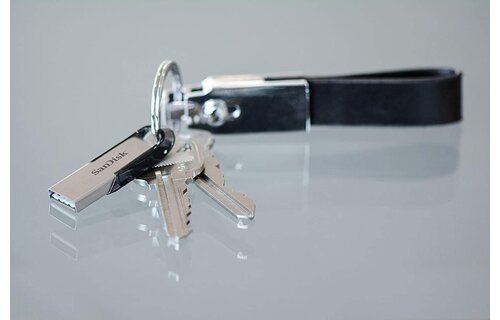 SanDisk Ultra Flair USB Flash Drive 150MB/s 512GB