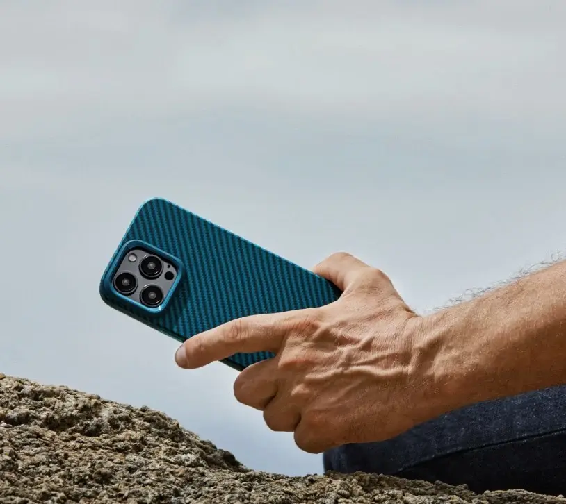 Pitaka MagEZ MagSafe Case Pro 4 for iPhone 15 Pro - 1500D Black/Blue Twill