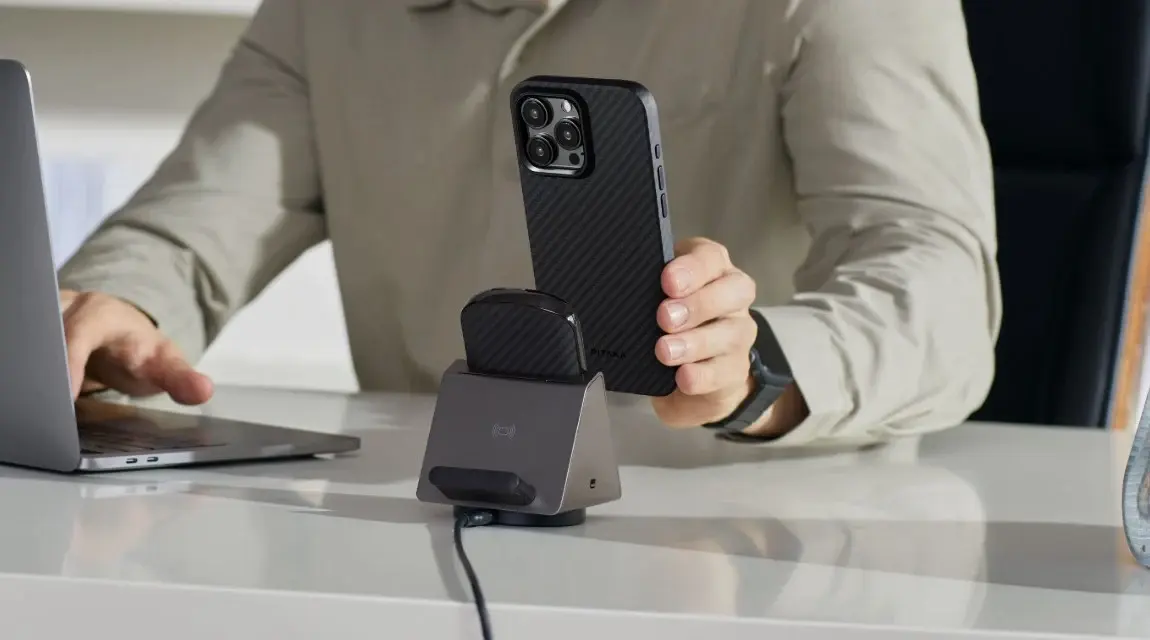 Pitaka MagEZ MagSafe Case Pro 4 for iPhone 15 Pro - 1500D Black/Blue Twill