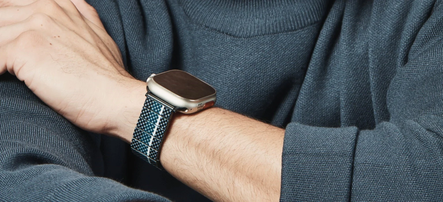 Pitaka Chroma Carbon Fiber Poetry Link Bracelet Band for Apple Watch Ultra 49mm & 42,44,45/46mm / 38,40,41/42mm - Moon