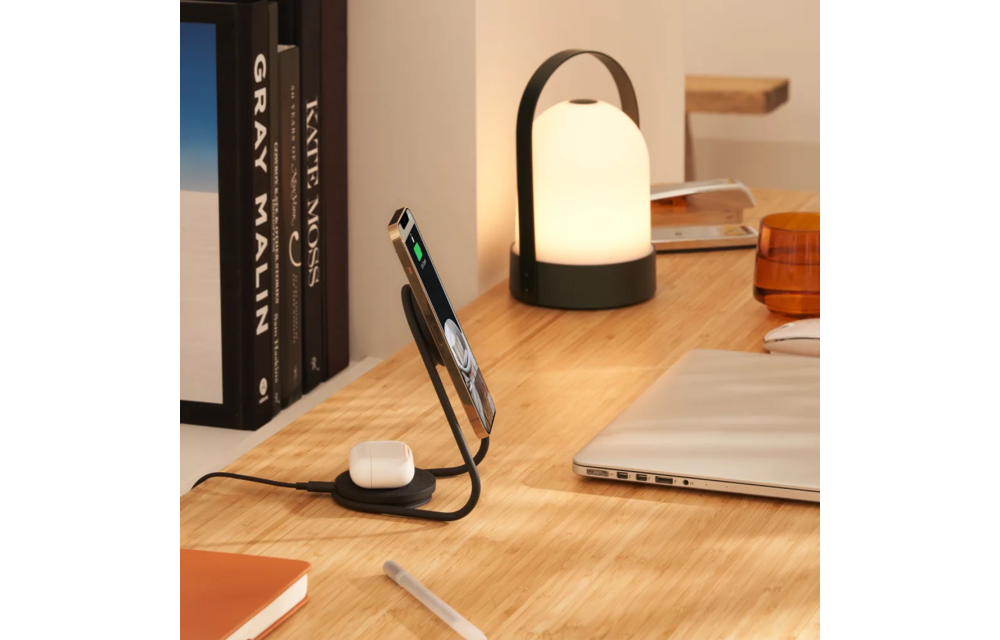 Courant MAG 2 Essentials Wireless MagSafe Charging Pad - Charcoal