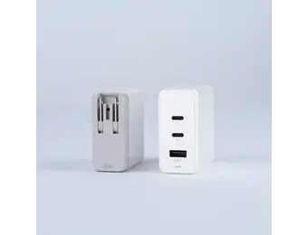 Moshi Rewind 3-Port USB-A and USB-C PD GaN Charger 100W with folding UK Plug - White