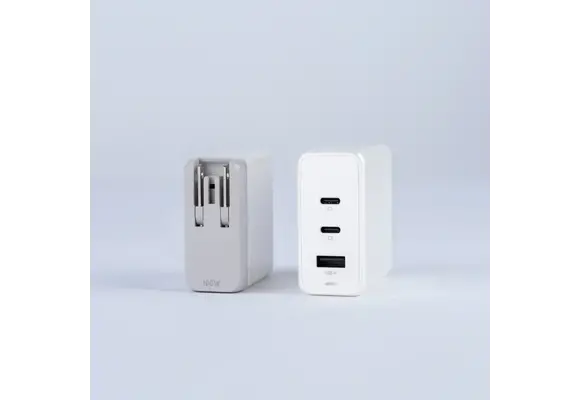 Moshi Rewind 3-Port USB-A and USB-C PD GaN Charger 100W with folding UK Plug - White