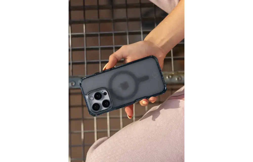 ITSKINS Hybrid R Vapor MagSafe Case for iPhone 16 Pro Max - Smoke