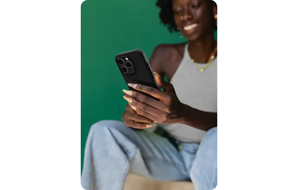 Avana velvet Silicone MagSafe Case for iPhone 16 Pro Max - Black