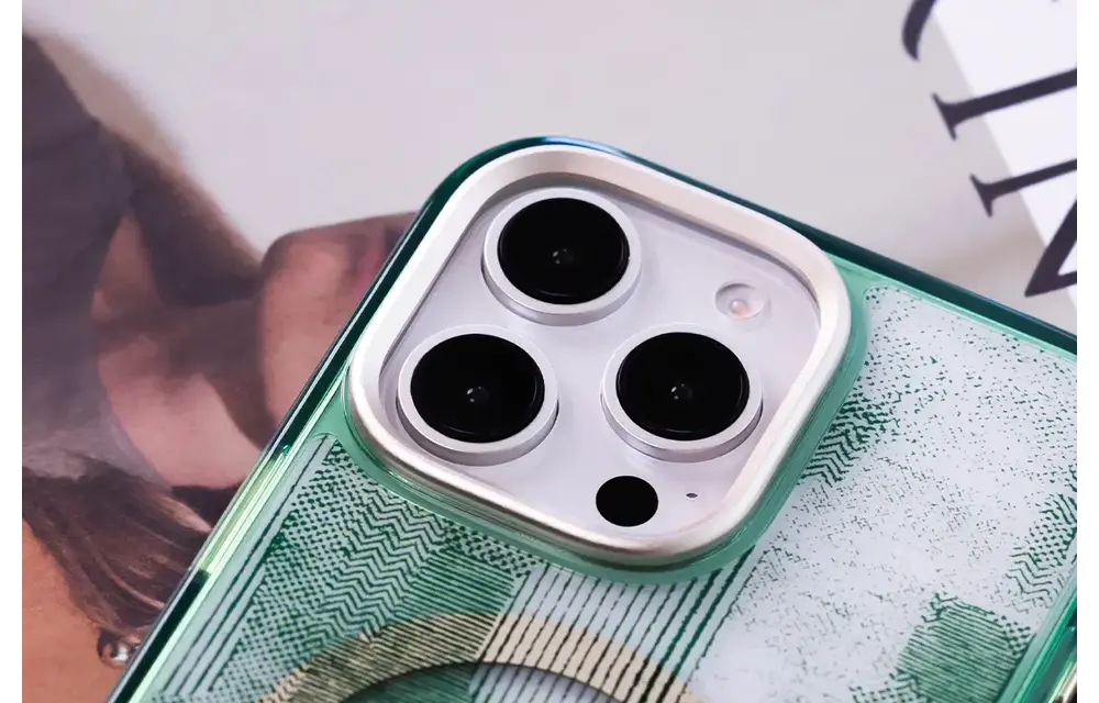 Moshi iGlaze MagSafe Case for iPhone 16 Pro Max - Sunlit Green