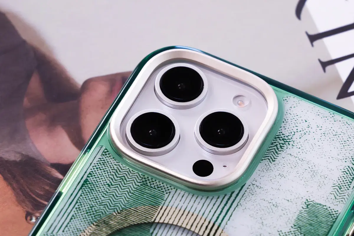 Moshi iGlaze MagSafe Case for iPhone 16 Pro Max - Sunlit Green