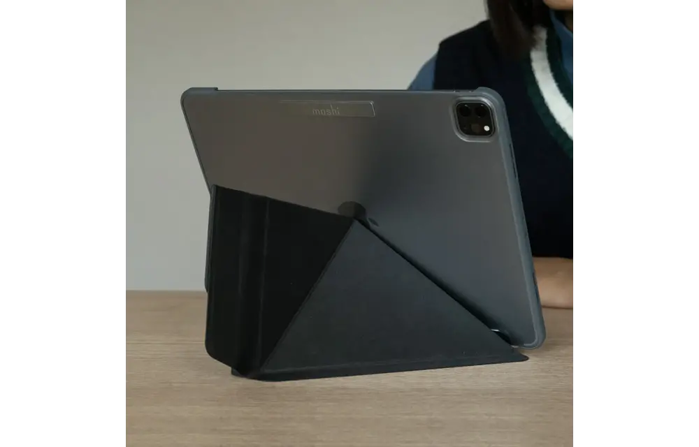 Moshi VersaCover Case with Folding Cover iPad Pro 11" M4  (5th-Gen 2024 ) -  Charcoal Black