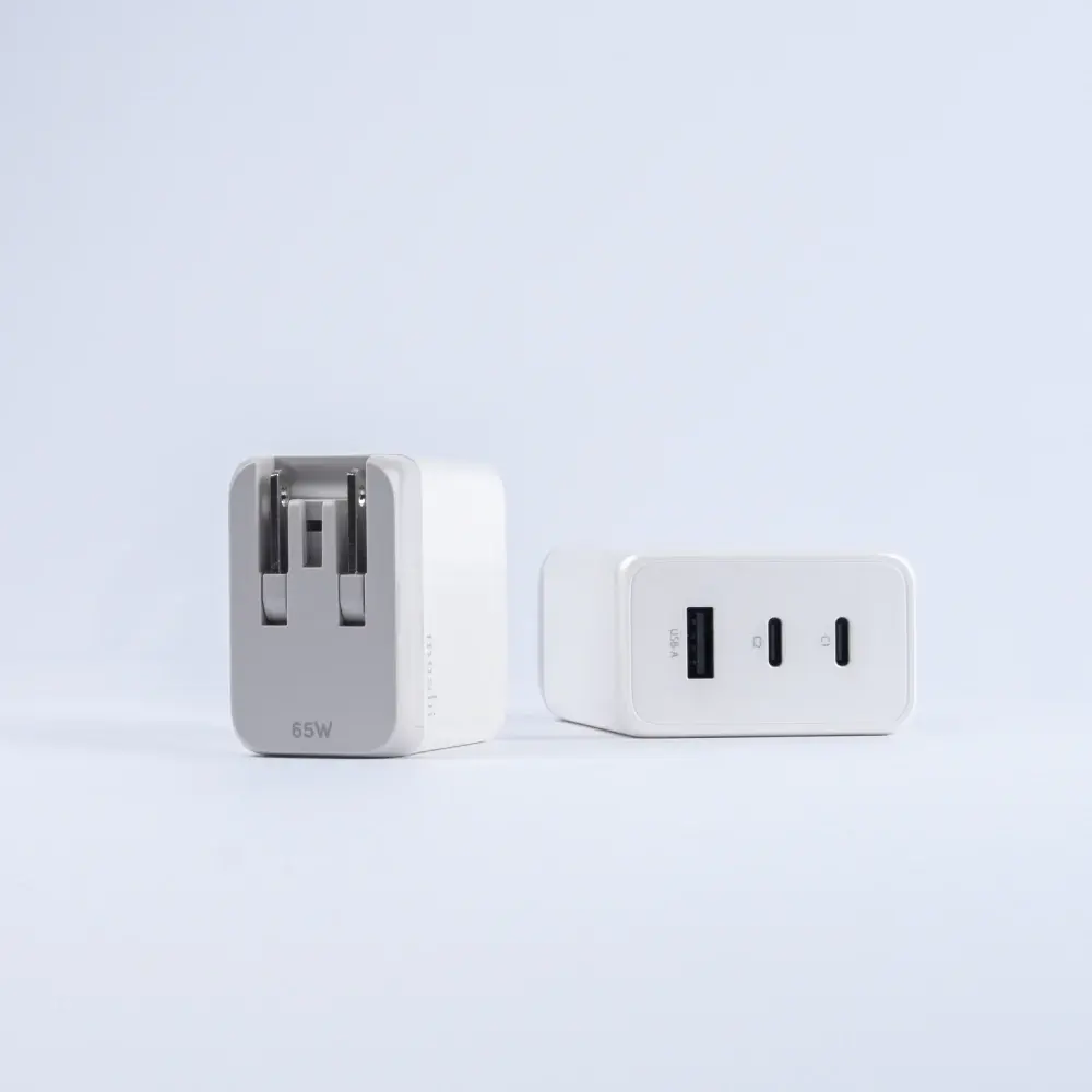 Moshi Rewind 3-Port USB-A and USB-C PD GaN Charger 65W with folding UK Plug  - White