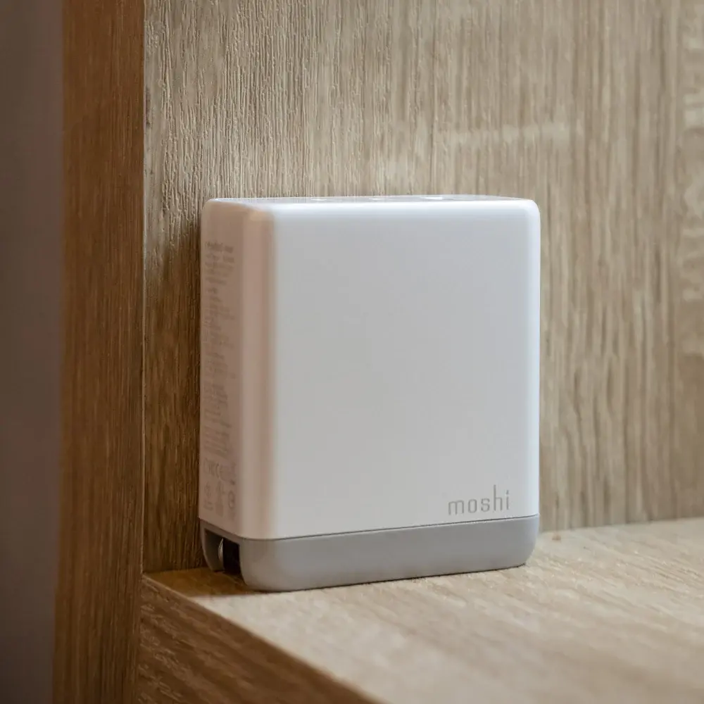 Moshi Rewind 3-Port USB-A and USB-C PD GaN Charger 65W with folding UK Plug  - White