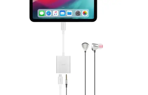 Moshi USB-C Digital Audio 3.5mm with Charging Adapter - Silver