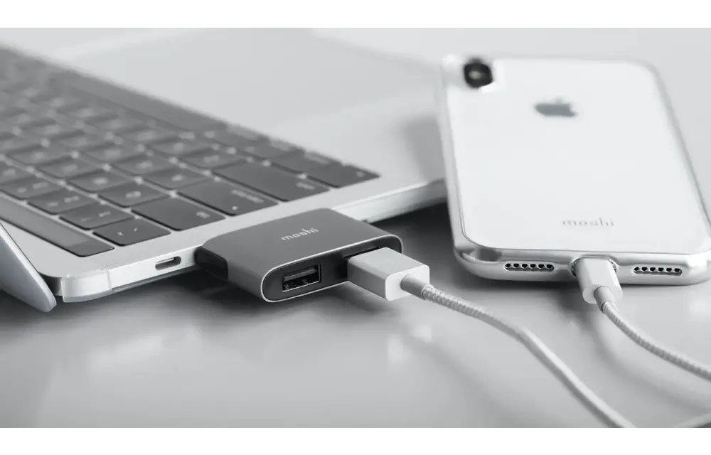 Moshi USB-C to Dual USB-A Adapter - Titanium Gray