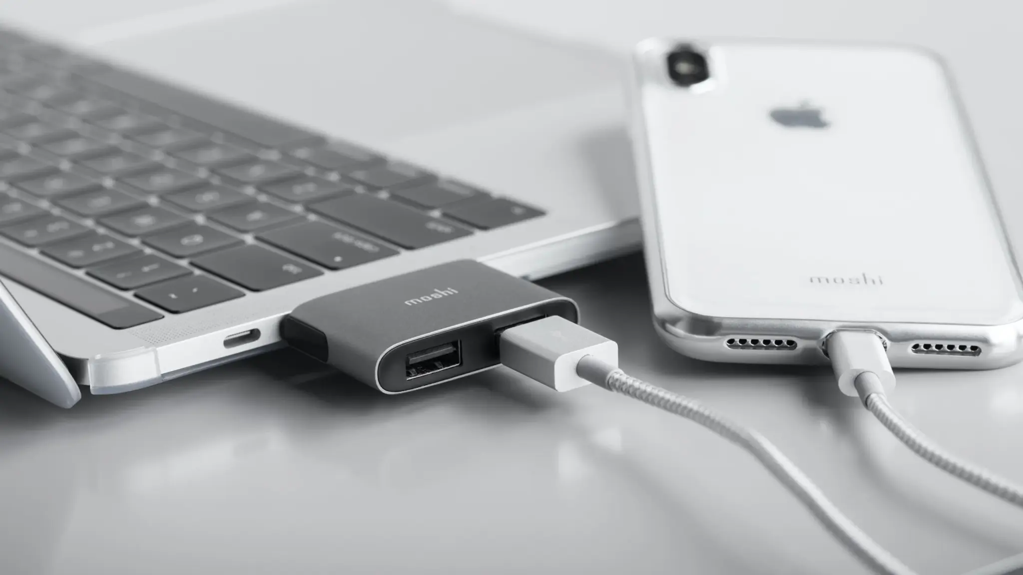 Moshi USB-C to Dual USB-A Adapter - Titanium Gray
