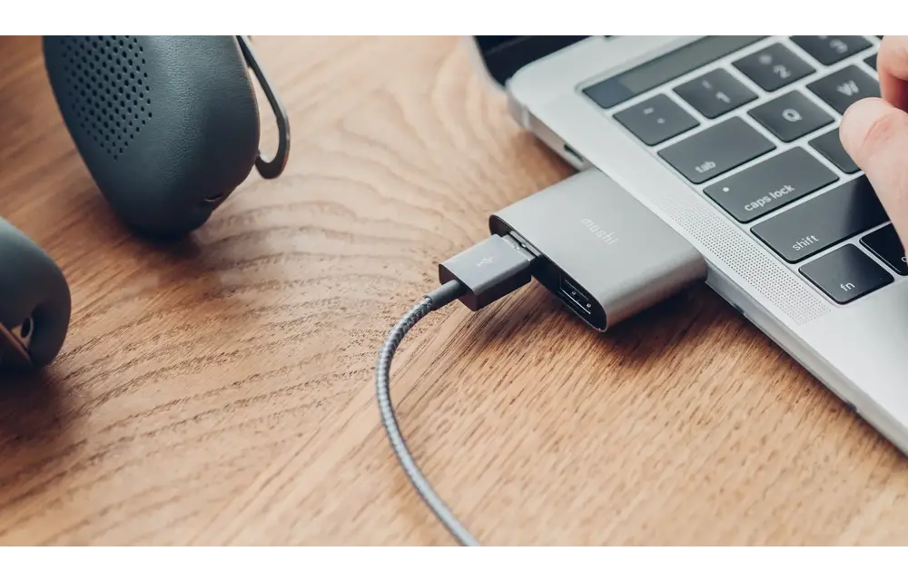 Moshi USB-C to Dual USB-A Adapter - Titanium Gray