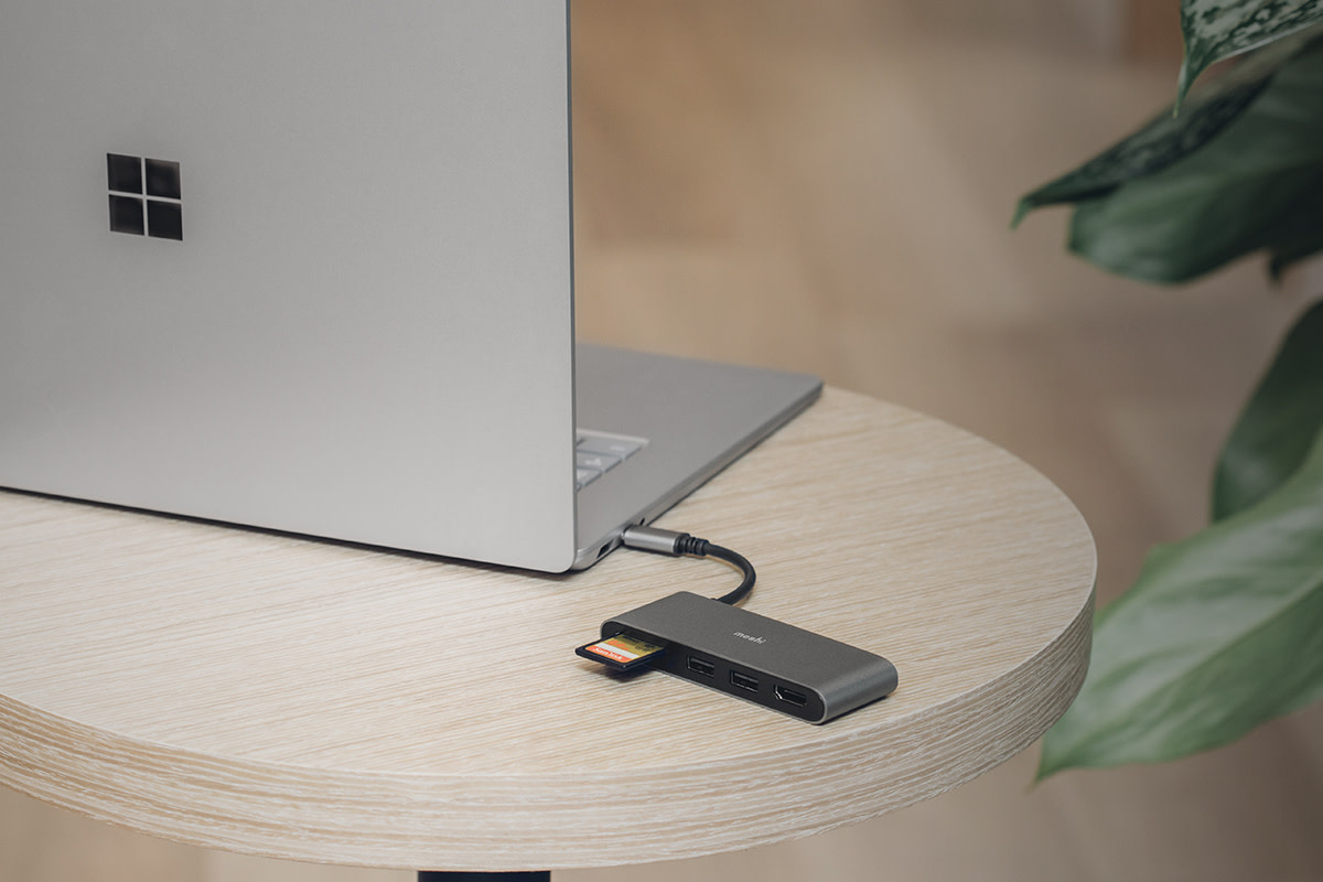 Moshi USB-C Multimedia Adapter - Titanium Gray