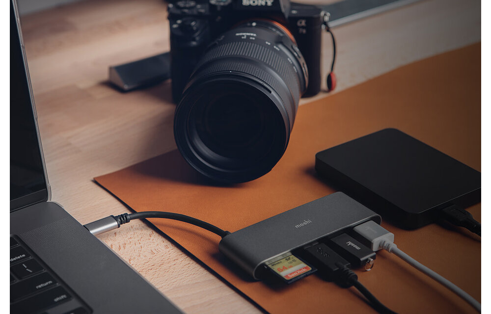 Moshi USB-C Multimedia Adapter - Titanium Gray