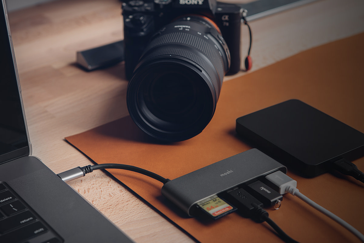 Moshi USB-C Multimedia Adapter - Titanium Gray