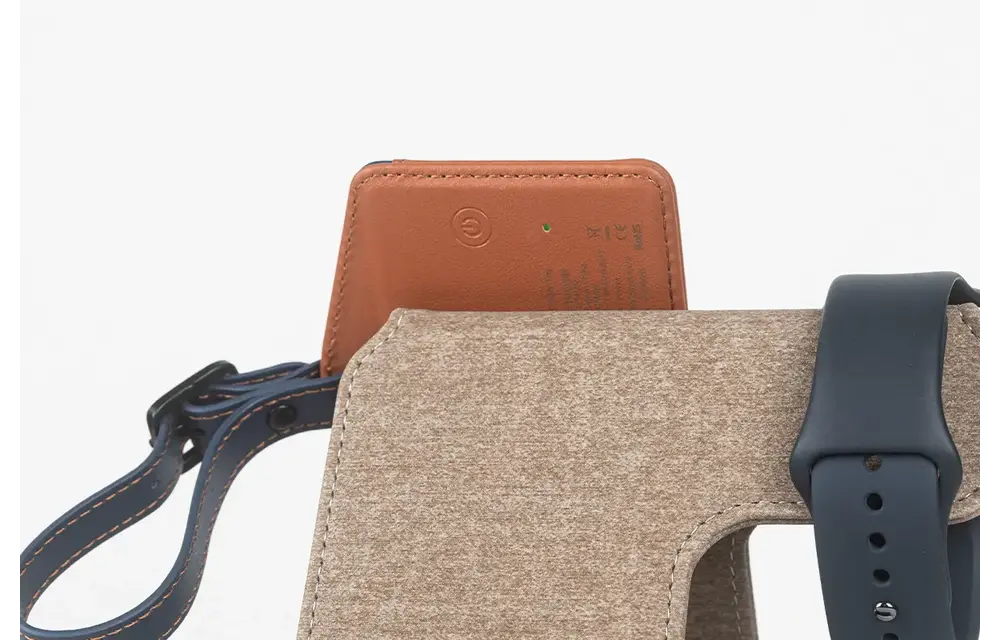 Moshi Luggage Finder Tag - Brown