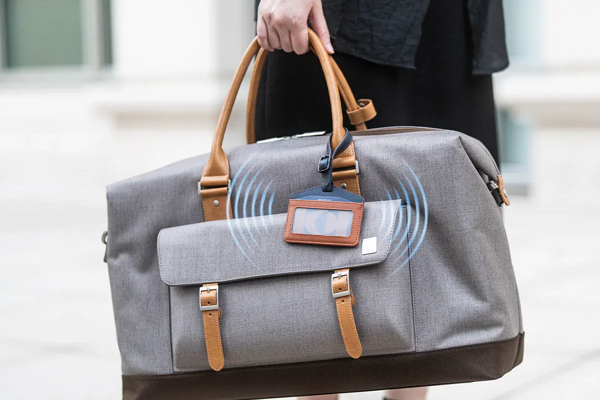 Moshi Luggage Finder Tag - Brown