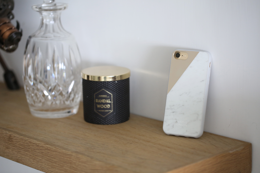 Native Union Clic Marble Metal Case For iPhone 7/8/SE - White/Gold