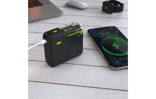 Goui Titan with Apple Finde My Super Fast 35W PD Power Bank 10,000mAh