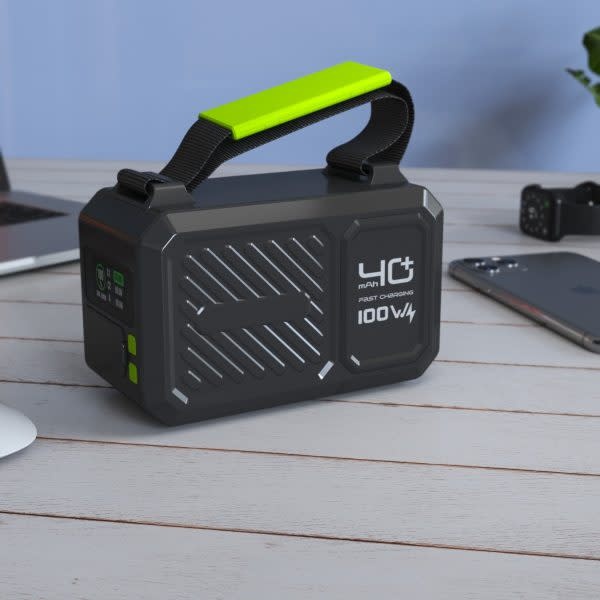 Goui Beast 100W Power Station Fast Charging with LED Flash Light 40K - Black