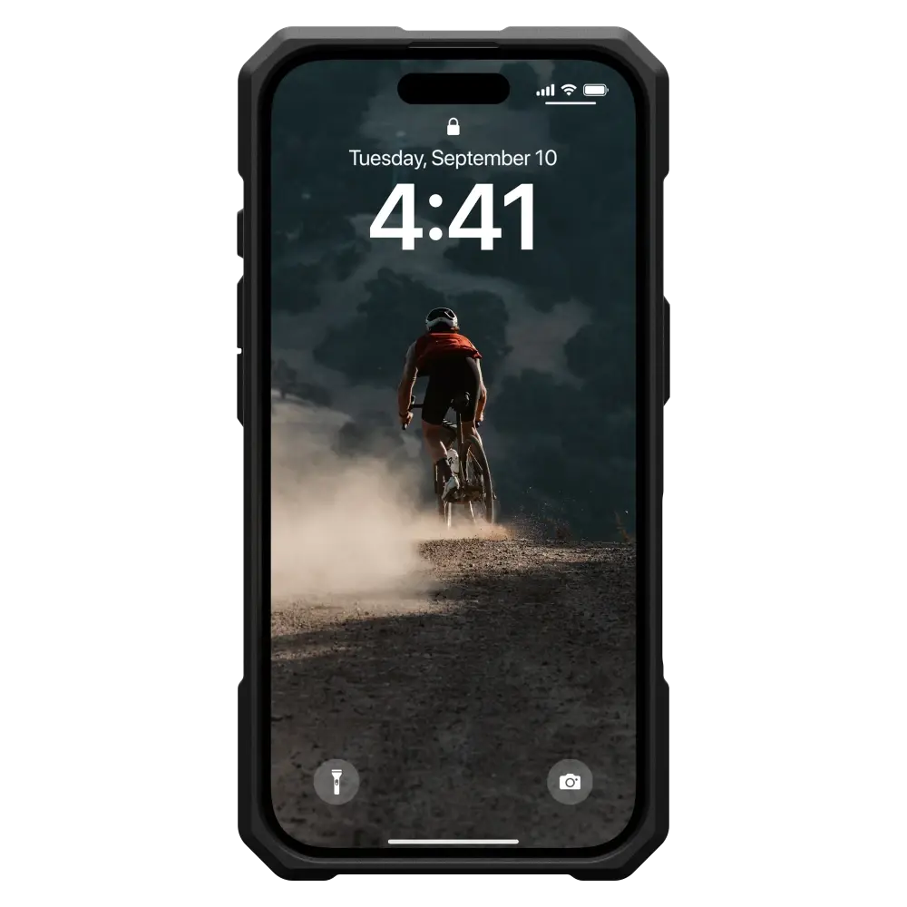 UAG Monarch Pro MagSafe Case for iPhone 16 - Carbon Fiber