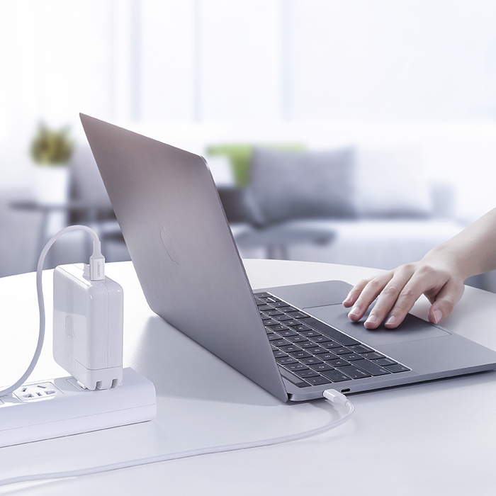 UGREEN USB-C to USB-C PD Fast Charging Cable 100W 1m - White