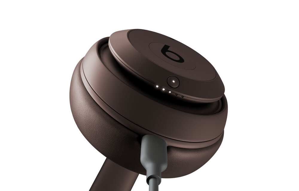 Beats Studio Pro Premium Wireless Noise Cancelling Headphones - Deep Brown