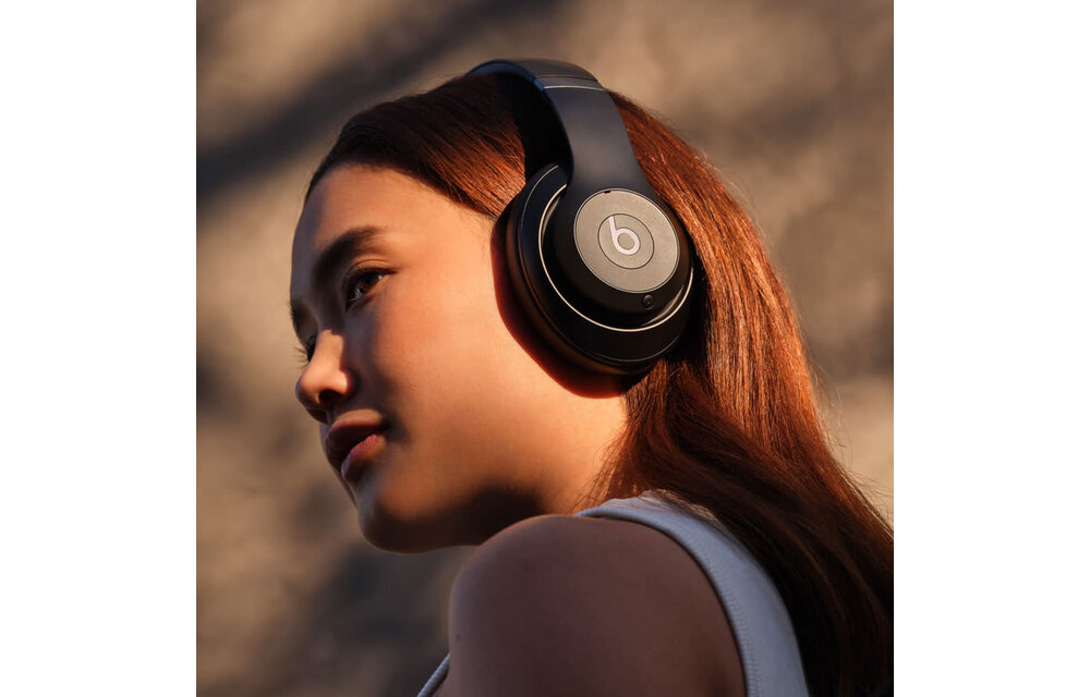 Beats Studio Pro Premium Wireless Noise Cancelling Headphones - Black