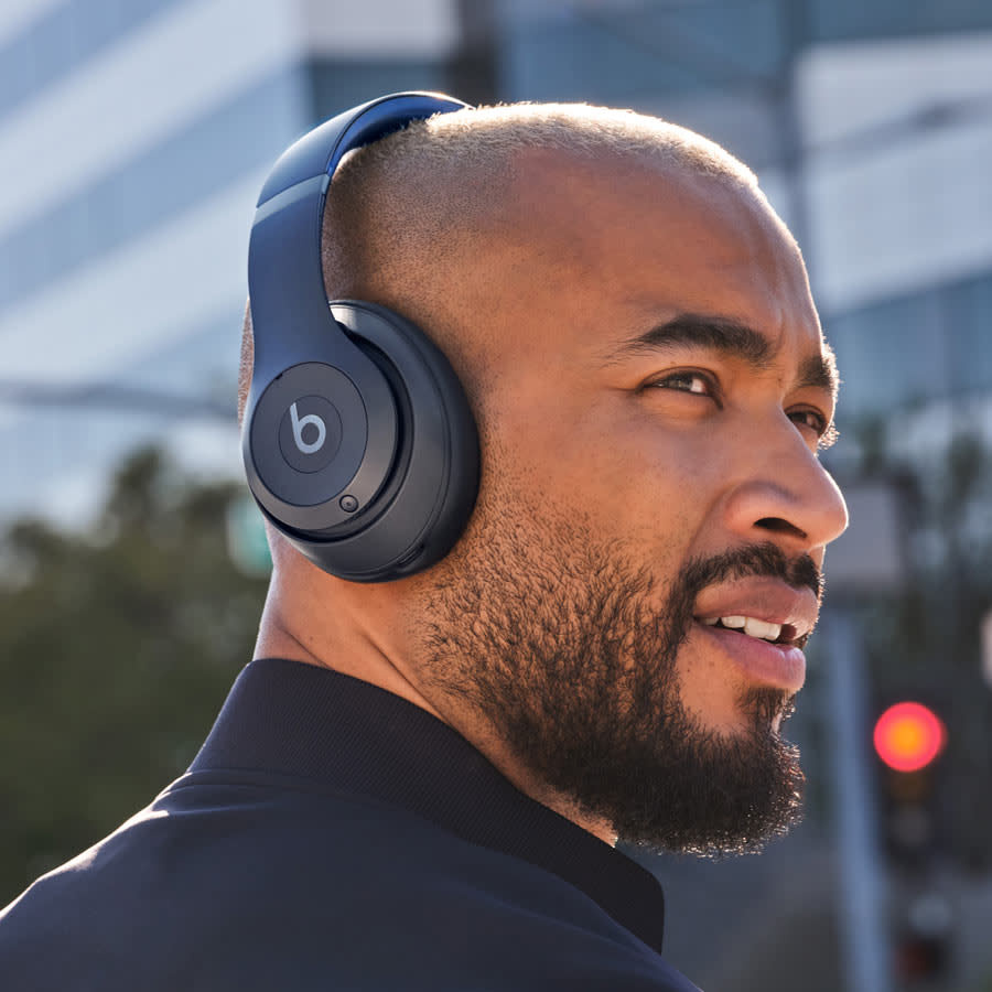 Beats Studio Pro Premium Wireless Noise Cancelling Headphones - Navy