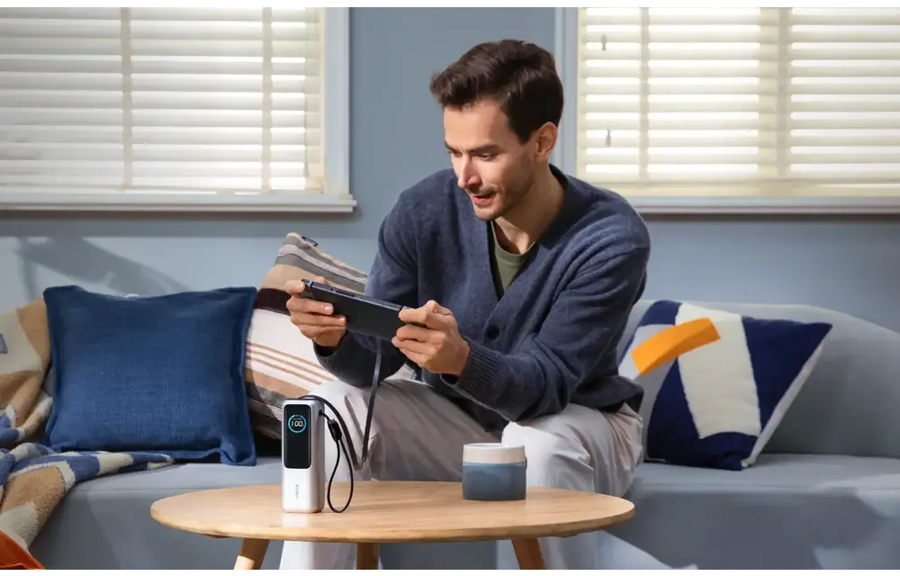 Anker Laptop Power Bank 25K,165W, Built-In Retractable 2x-USB-C Cables 2x-Extra-Port 25"000mAh - Black