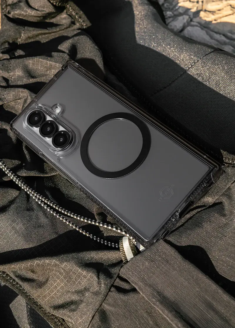 Itskins Hybrid Clear Hinge with MagSafe Case for Samsung Galaxy Z Fold 7 - Smoke and Transparent