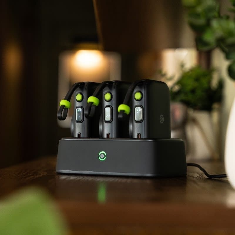 Goui Station Power Banks 3x 10,000mAh MagSafe Magnetic Wireless Charging - Black