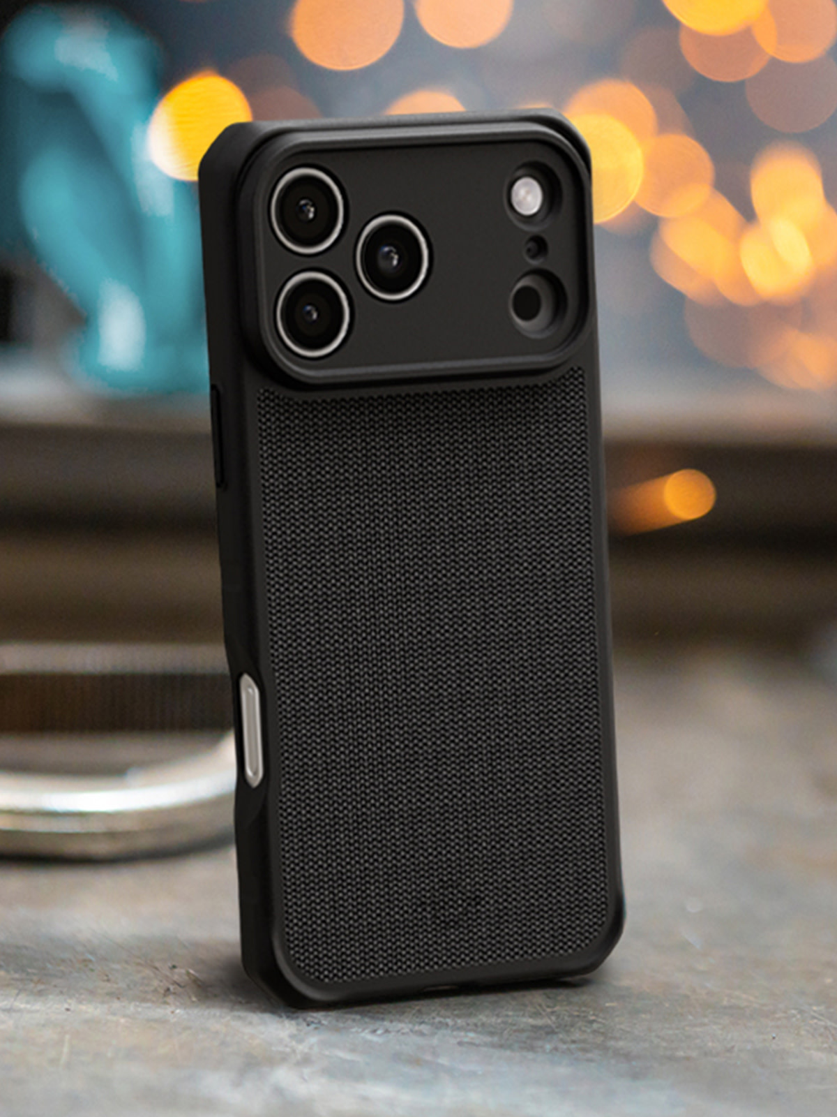 ITSKINS Hybrid R Nylon With MagSafe Case for Apple iPhone 17 Pro Max - Black