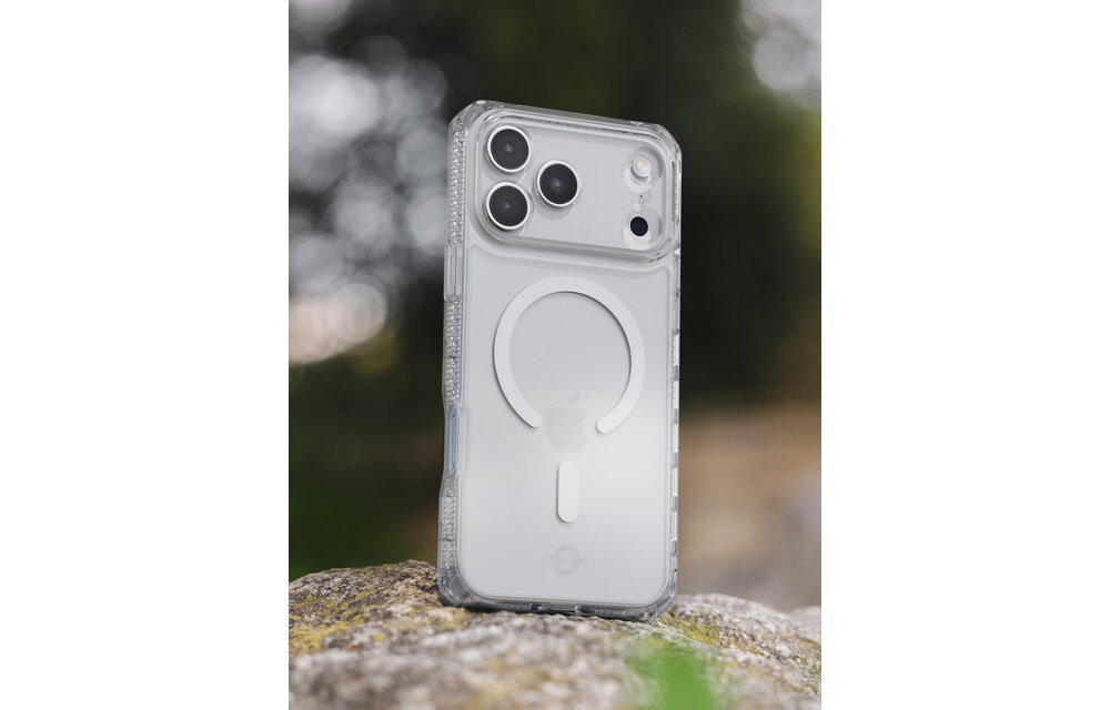 ITSKINS Hybrid R Clear With Magsafe Case for Apple iPhone 17 Pro - Transparent